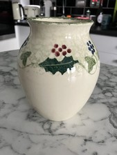 Lovely Poole Pottery 'Winter Vine' /Christmas 6" Round Vase Perfect