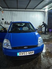 Blue Ford Fiesta Finesse 2003