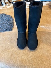 Real Sheepskin Boots size 6