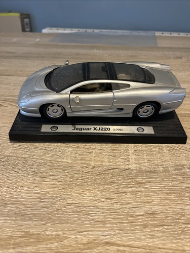Maisto jaguar xj220 1992 - xj220,
