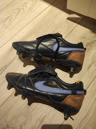 Nike tiempo r10 ronaldinho - ronaldinho, uk