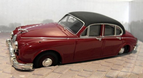 Corgi scale diecast - 1/43,