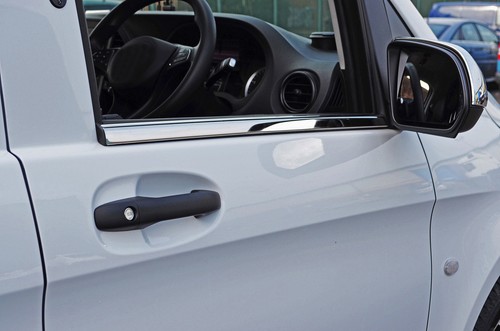 Chrome side door window sill - side,