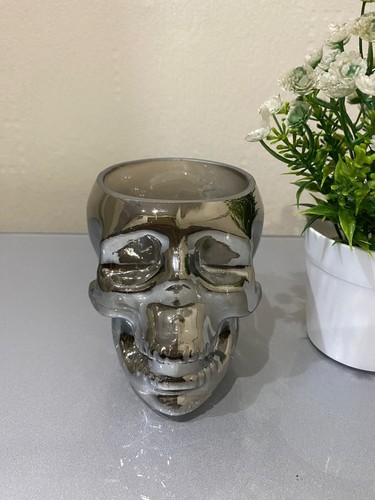 Skull tealight candle holder - candle,