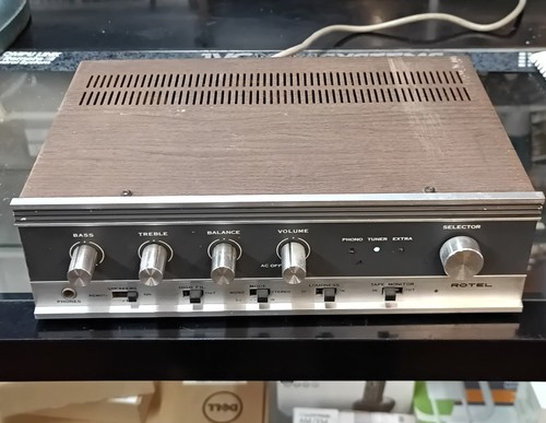 Rotel 100amp stereo amplifier - stereo,