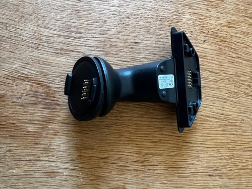 Garmin sat nav - cradle, mount
