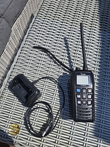 Icom m37e buoyant vhf - icom, ic-m37e