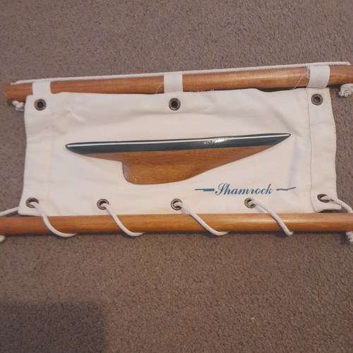 Shamrock half hull canvas - half,