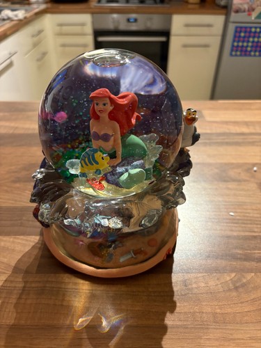 Disney snow globe the little - snow,