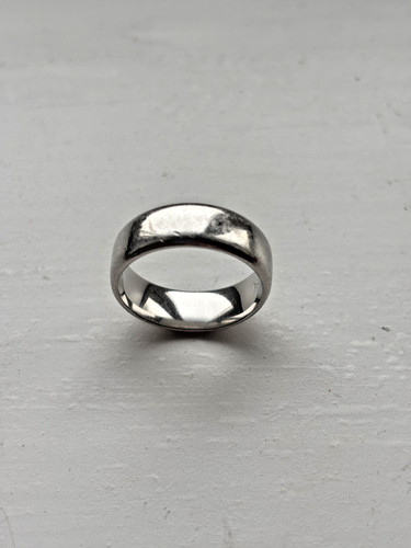 Platinum wedding ring 7mm