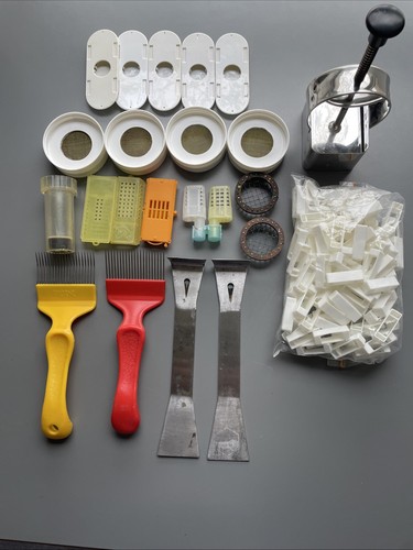 Bundle beekeeping equipment - bundle,
