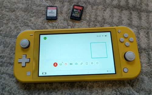 Nintendo switch lite yellow - nintendo,