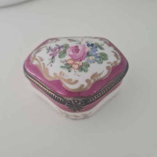Hand painted porcelain trinket - hand-painted,