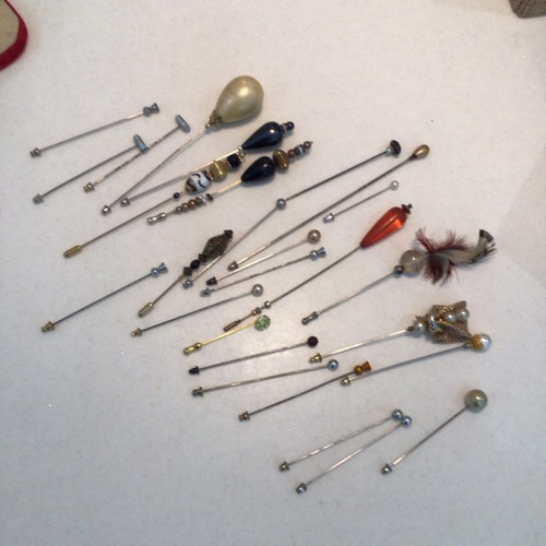 Job lot vintage hat pins - lot,