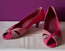 MANFIELD Fuschia Leather Open