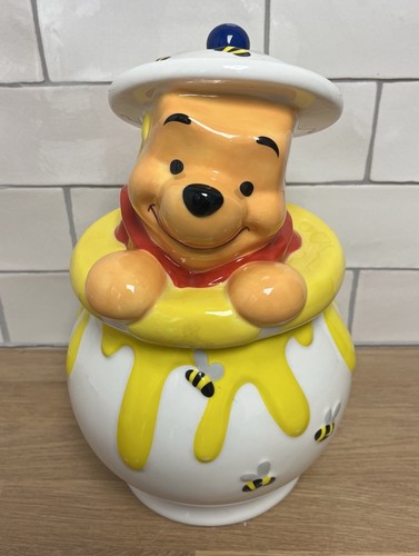 Disney store ceramic winnie - ceramic,