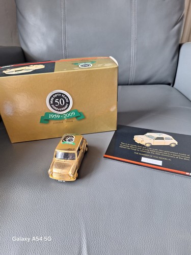 Corgi cc82272 24ct gold - cc82272,