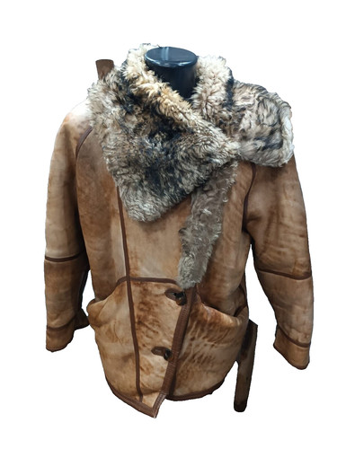 Pre owned woman sheepskin - pre-owned, used