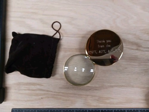 Large magnifying glass slider - magnifying,