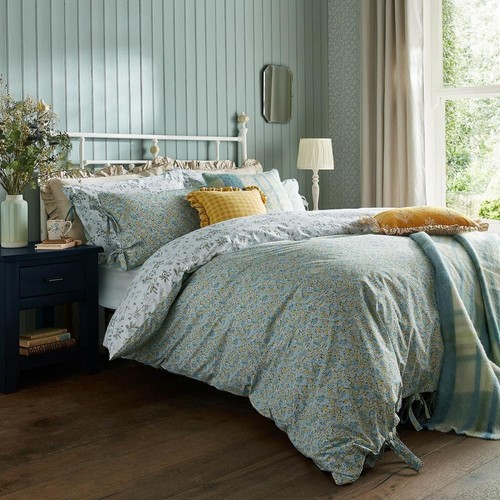 Laura ashley loveston newport - laura,