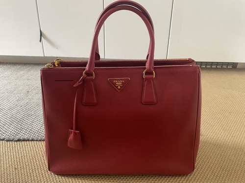 Prada saffiano lux - saffiano, leather