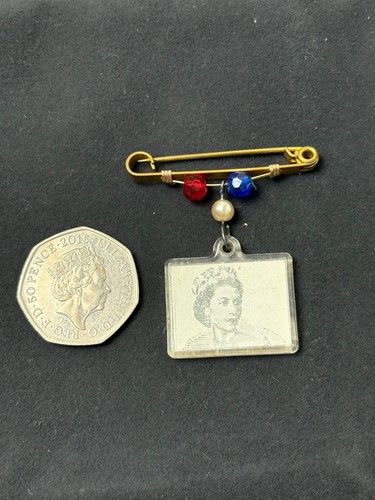 Vintage 1953 queen elizabeth - vintage,