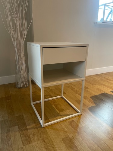 Vikhammer bedside table - table,