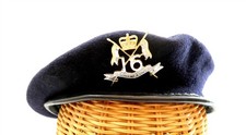 Vintage British 16th Queens