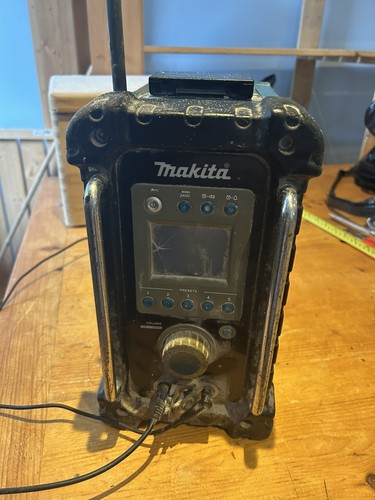Makita bmr102 job - bmr102, radio