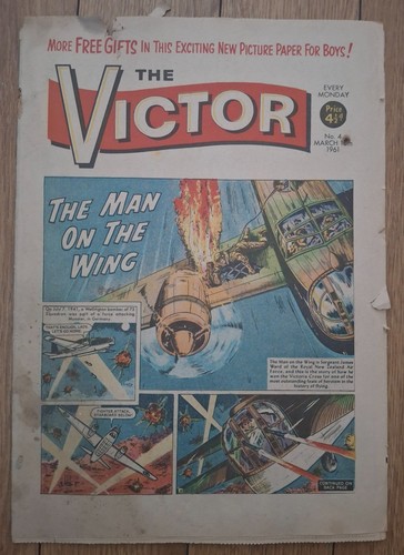The victor comic number - comic, 4
