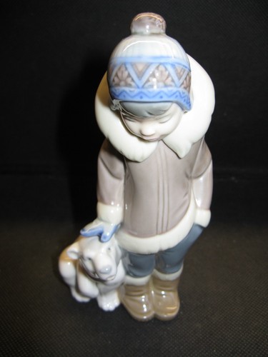 Lladro eskimo child - lladro,
