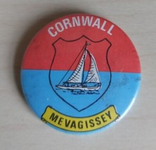 MEVAGISSEY CORNWALL, Vintage 1970s Metal Pin Badge 30mm COAT OF ARMS Collectable
