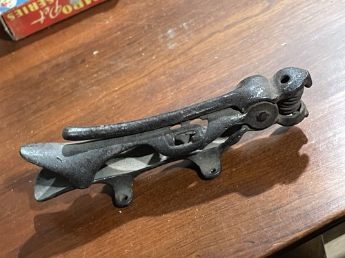 Vintage case cast iron - vintage,