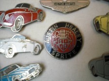 ASTON MARTIN BADGE   HAT PIN 