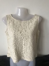 Women's Zara cream lace Lined Sleeveless top - size Xsmall