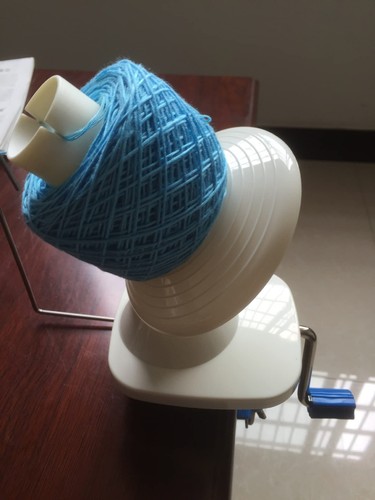 Yarn winder wool - winder, for