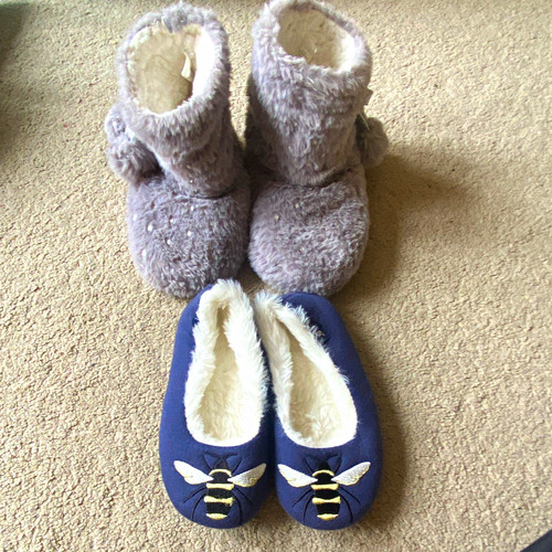 Girls slippers size 10 - girls,