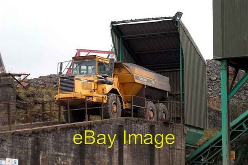 Photo 6x4 tipper lorry - tipper, the