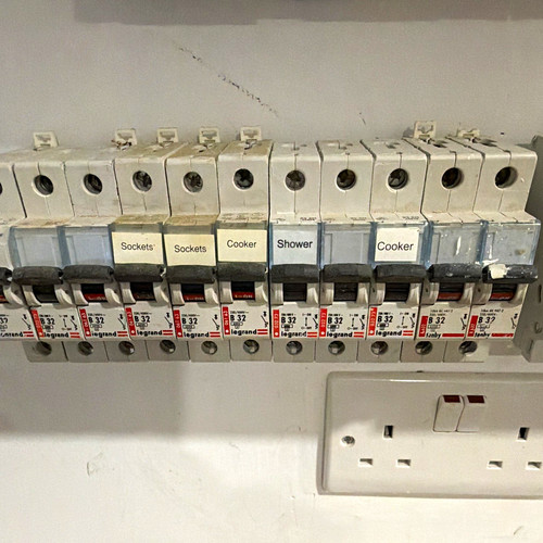 Legrand tenby b32 32a - legrand,