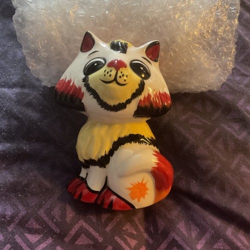 Vintage hand painted - vintage, ceramic