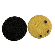 Fake Biscuits 2 Pack~Prank Cookie Oreo~Novelty~Imitation~Joke~Funny~Trick~False