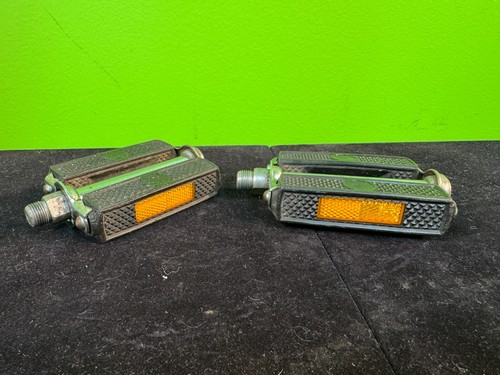 1970 raleigh chopper pedals - 1970,