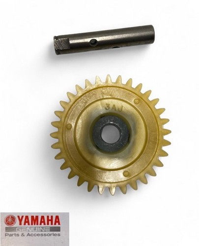 Gear shaft for oil pump - for, oe