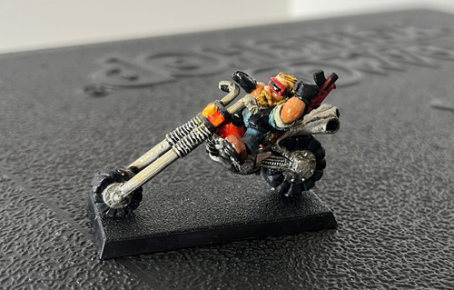 Vintage squat rider - squat, on