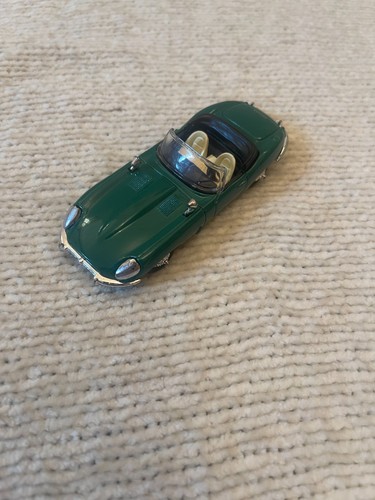 New ray jaguar type - e,
