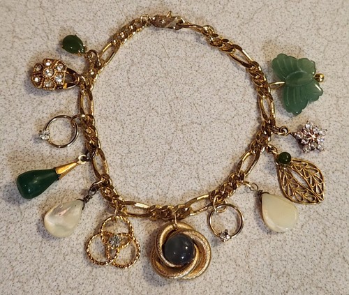 Gold tone vintage charm - vintage,
