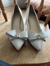 Ladies Jenny Packham Silver Satin Jewelled Stiletto Shoes Size 8