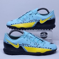 Nike Football Trainers - Uk