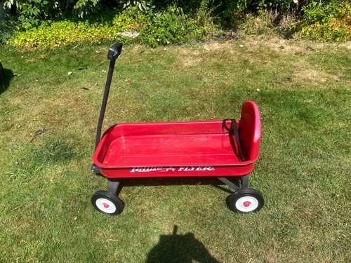 Radio flyer red steel - radio,