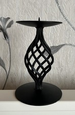Black Metal Twisted Candle